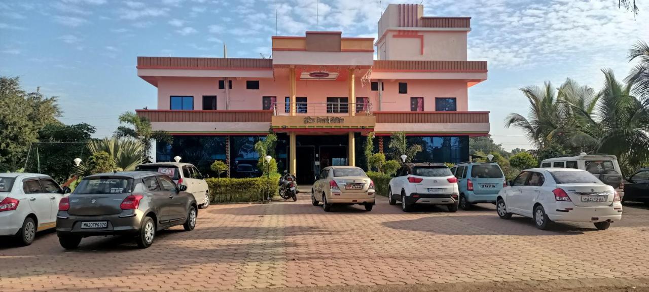 Hotel Nisarg Lodging And Restaurant Aurangabad  Exterior photo