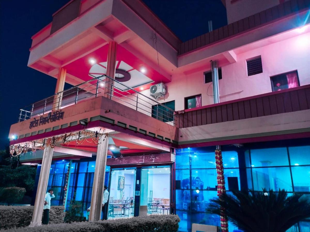 Hotel Nisarg Lodging And Restaurant Aurangabad  Exterior photo