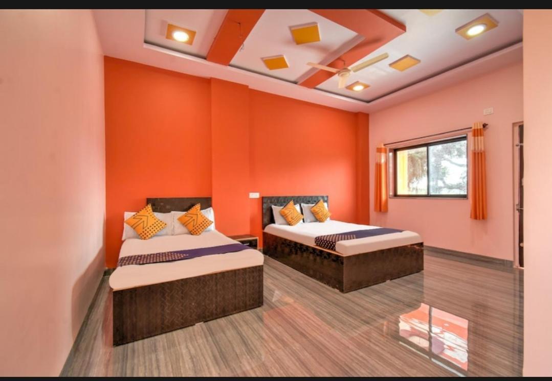 Hotel Nisarg Lodging And Restaurant Aurangabad  Exterior photo