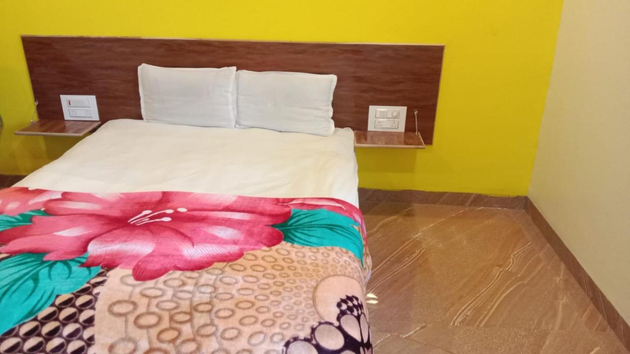 Hotel Nisarg Lodging And Restaurant Aurangabad  Exterior photo
